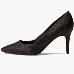 NWOT Calvin Klein/ Genlee Pumps / size 7.5M